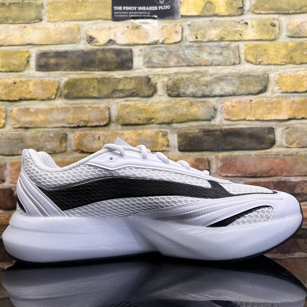 Mens 8.5 - Adidas Lightblaze Glow Lightstrike Cloud White Matte Silver Black - Picture 2 of 8